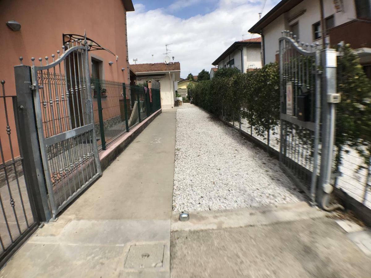 Casa Vacanze Vespucci Torre del Lago Puccini Exterior foto